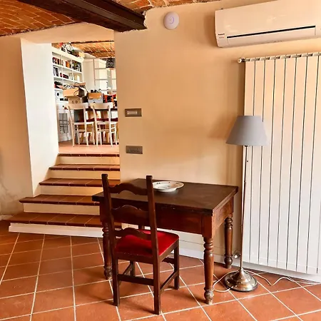 Ferienhaus Casa Della Torre - With Panoramic View Canelli